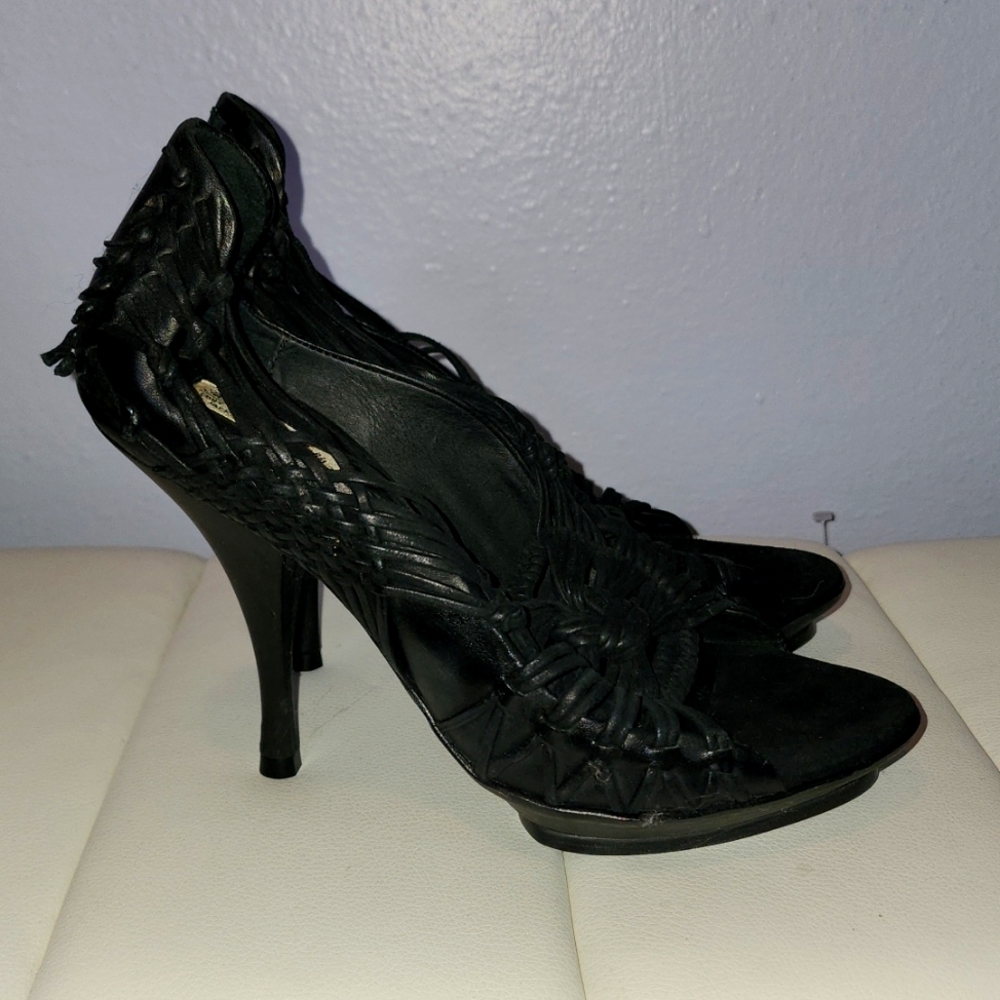 All Saints Sz 39 leather platform heels. 👠